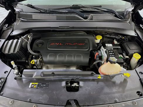 Used 2022 Jeep Compass Latitude image 30