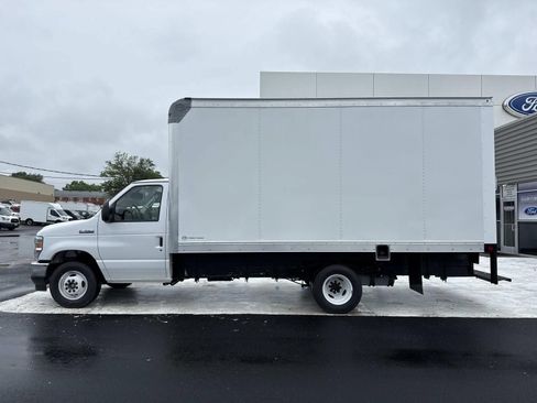 New 2027 Ford E-350 and Econoline 350 Super Duty w/ Power Equipment Group RWD image 6