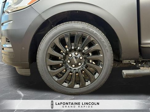 Used 2023 Lincoln Navigator Black Label AWD/4WD image 33