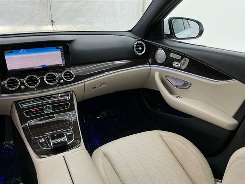 Used 2019 Mercedes-Benz E 300 w/ Premium 1 Package image 27