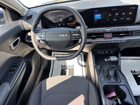 Certified 2025 Kia K4 FWD image 13