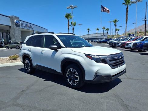Certified 2025 Subaru Forester Premium AWD/4WD image 1