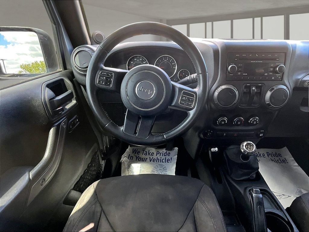 Used 2013 Jeep Wrangler Sport AWD/4WD image 5