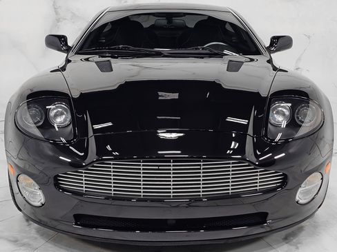Used 2004 Aston Martin Vanquish RWD image 6