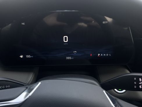 New 2026 Chevrolet Equinox LT w/ Convenience Package II image 16