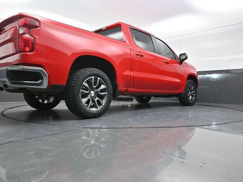 Used 2024 Chevrolet Silverado 1500 LT image 28