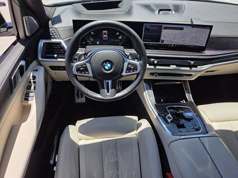 Used 2025 BMW X5 M60i AWD/4WD image 12