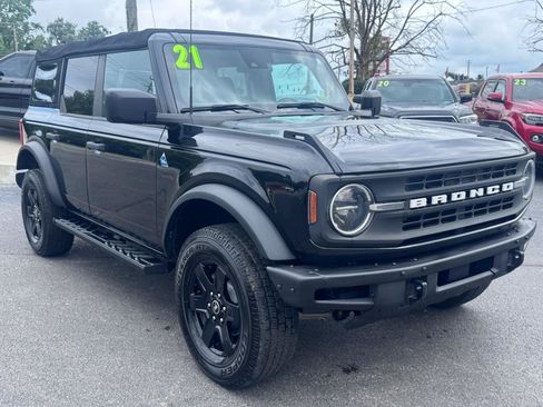 Used 2021 Ford Bronco Black Diamond AWD/4WD image 1