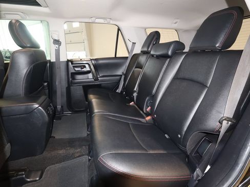 Used 2020 Toyota 4Runner TRD Off-Road Premium w/ Moonroof Package AWD/4WD image 24
