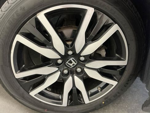 Used 2019 Honda Pilot Elite image 35
