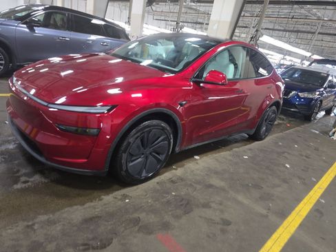 Used 2026 Tesla Model Y AWD image 1