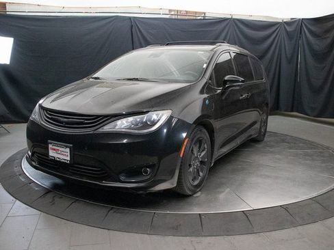 Used 2019 Chrysler Pacifica Limited w/ Advanced Safetytec Group image 6