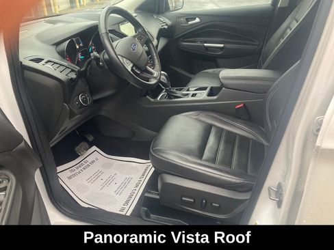 Used 2019 Ford Escape Titanium image 11