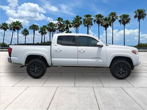 Used 2021 Toyota Tacoma SR5 RWD image 8
