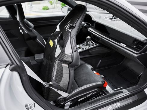 Used 2026 Porsche 911 GT3 w/ Weissach Package RWD image 50