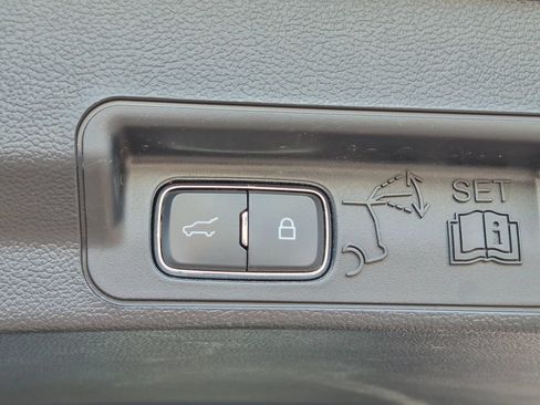 Used 2024 Ford Explorer XLT w/ Equipment Group 202A AWD/4WD image 25