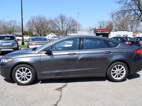 Used 2020 Ford Fusion SE image 11