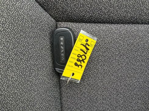 Used 2023 RAM ProMaster 2500 image 34