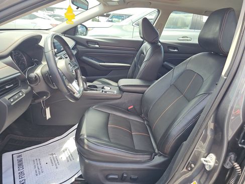 Used 2019 Nissan Altima 2.5 SR w/ SR Premium Package AWD/4WD image 11