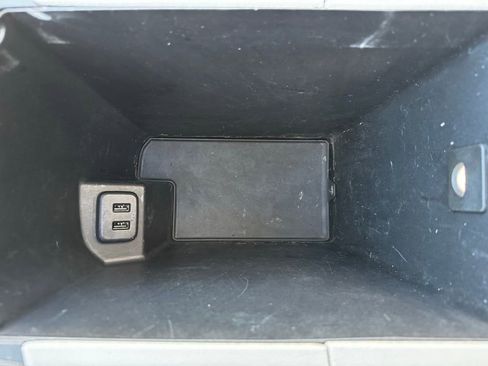 Used 2018 GMC Terrain Denali w/ Advanced Safety Package image 22