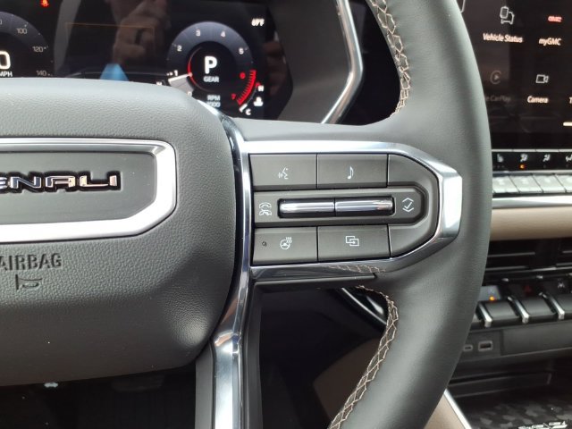 New 2026 GMC Canyon Denali w/ LPO, Denali Black Edition AWD/4WD image 35