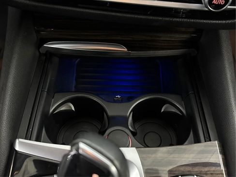 Used 2018 BMW 530e xDrive 530e xDrive iPerformance Sedan image 22