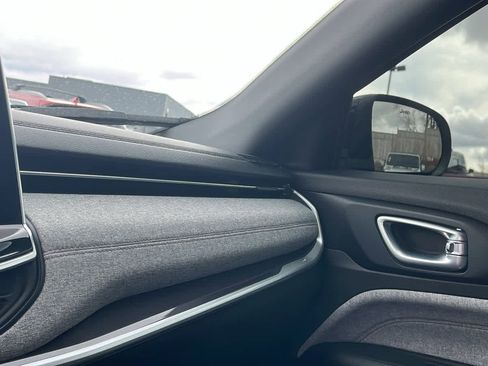 Used 2023 Jeep Compass Latitude w/ Sun and Sound Group image 21