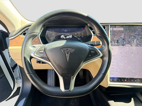 Used 2016 Tesla Model S 90D image 37