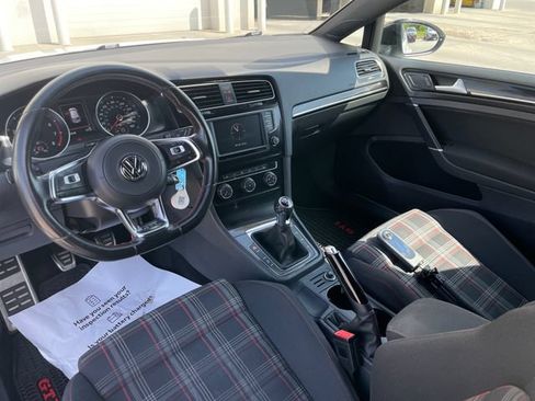 Used 2017 Volkswagen GTI S FWD image 22