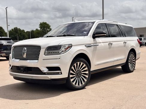 Used 2019 Lincoln Navigator L Reserve AWD/4WD image 5