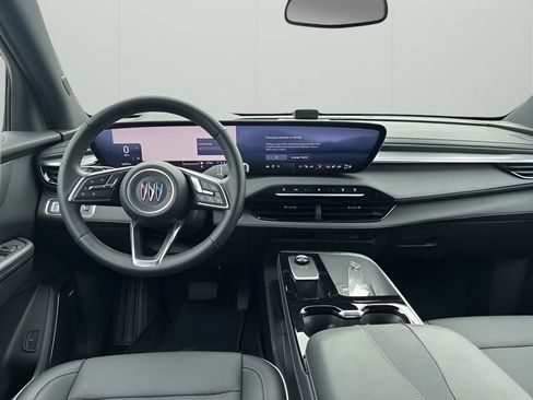 Used 2025 Buick Enclave Preferred FWD image 24