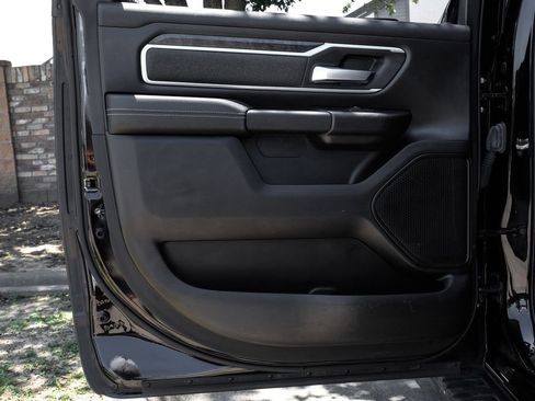 Used 2023 RAM 1500 Big Horn AWD/4WD image 60