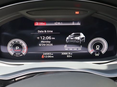 Used 2022 Audi Q8 Premium Plus AWD/4WD image 25