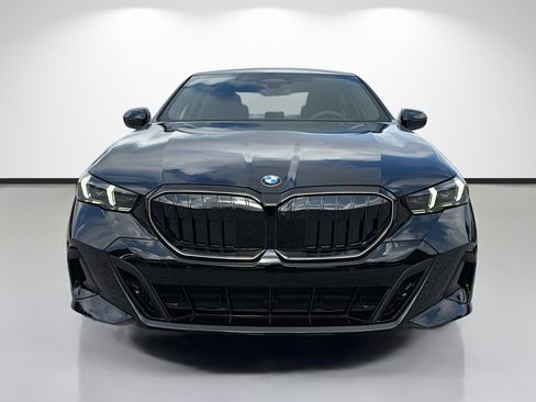 New 2027 BMW 540i xDrive w/ Executive Package AWD/4WD image 8
