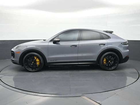 Certified 2023 Porsche Cayenne Turbo GT AWD/4WD image 2