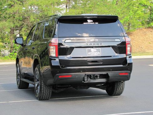 Used 2021 Chevrolet Tahoe Z71 w/ Luxury Package image 10