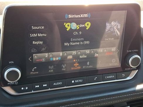 Used 2023 Nissan Rogue SV image 18