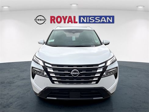 New 2026 Nissan Rogue Platinum w/ Platinum Premium Package image 2