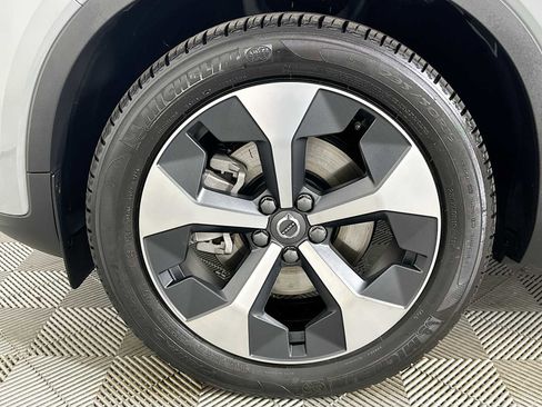 Used 2025 Volvo XC40 B5 Core w/ Protection Package Premier image 30