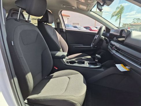 New 2026 Kia K4 FWD image 29