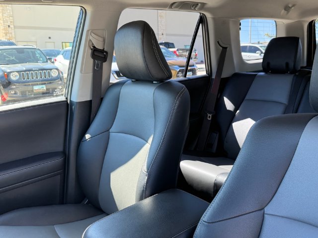 Used 2023 Toyota 4Runner SR5 Premium w/ Moonroof Package AWD/4WD image 12