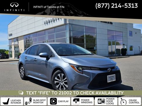 Used 2022 Toyota Corolla LE w/ Premium Interior Package FWD image 1
