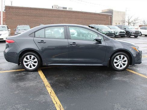 Used 2023 Toyota Corolla LE image 5