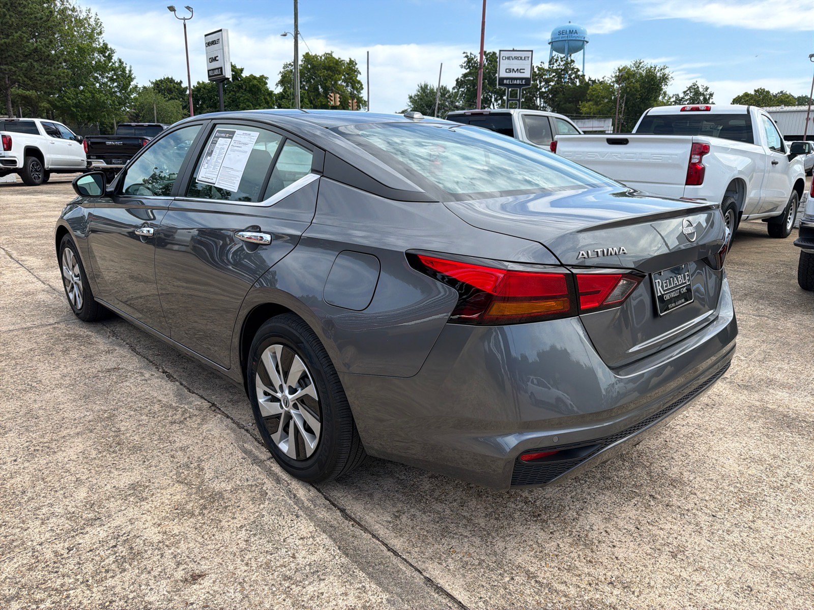 Used 2025 Nissan Altima 2.5 S FWD image 4