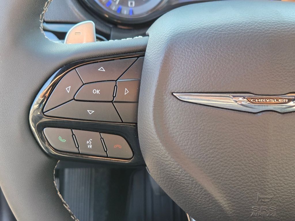 Used 2023 Chrysler 300 S w/ Comfort Group RWD image 26