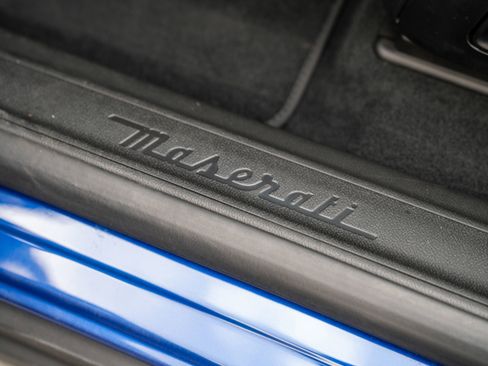 Used 2024 Maserati Levante GT Ultima image 15