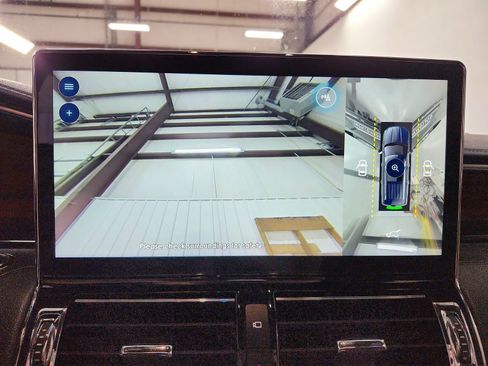 Used 2024 Lincoln Navigator Reserve image 30