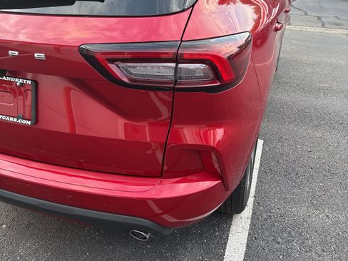 Used 2024 Ford Escape ST-Line image 9