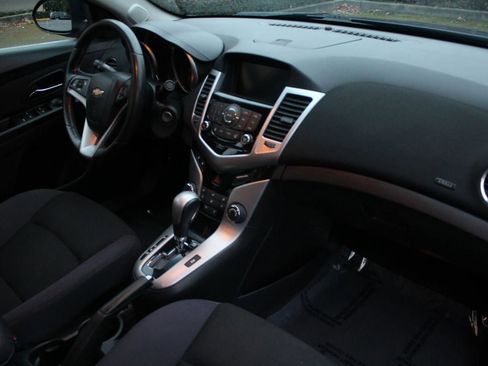 Used 2013 Chevrolet Cruze Eco image 26