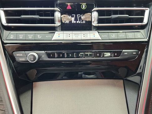 Used 2023 BMW M850i xDrive Coupe image 32